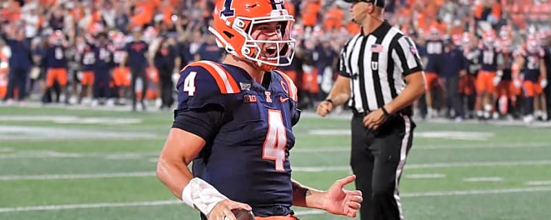 Illinois QB Katin Houser Delivered a Welcome Surprise in Week 1