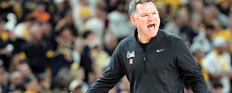 College basketball games today: Kentucky, Illinois and Arizona headline 18-game Friday exhibition schedule