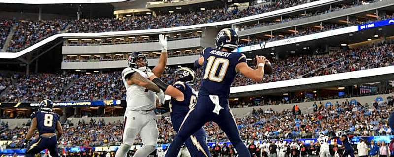 Former Chargers fan favorite has controversial take on Justin Herbert