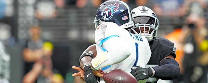 Devin White Shouts Out Maxx Crosby&#39;s Impact on Raiders Defense