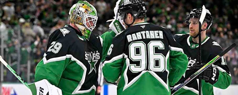 Stars Streaking in New Record-Breaking Throwback Jerseys