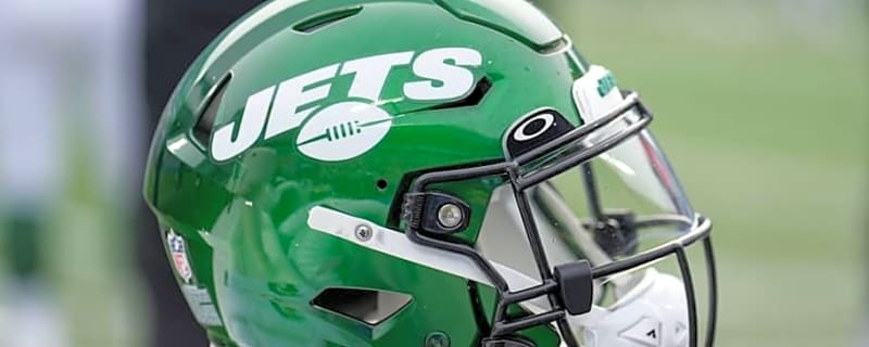 Jets Superstar Leaves Practice With Apparent Injury