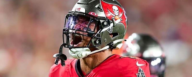 Former Buccaneers First Round Pick Signs With Eagles