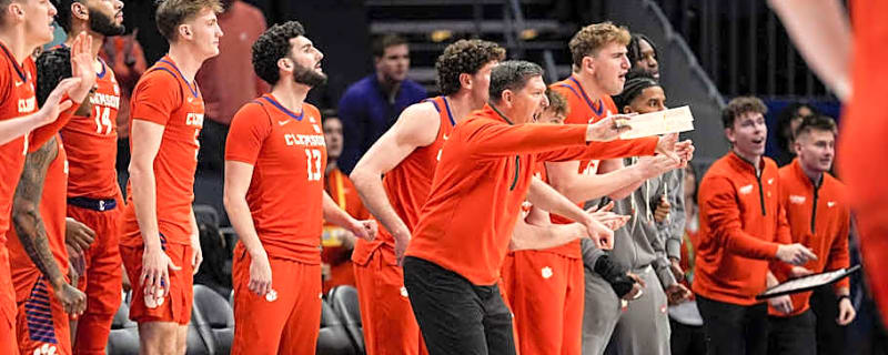 New-Look Clemson Basketball Rolls Presbyterian in Exhibition