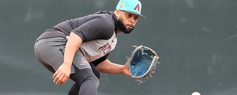 Diamondbacks Officially Release Veteran Infielder