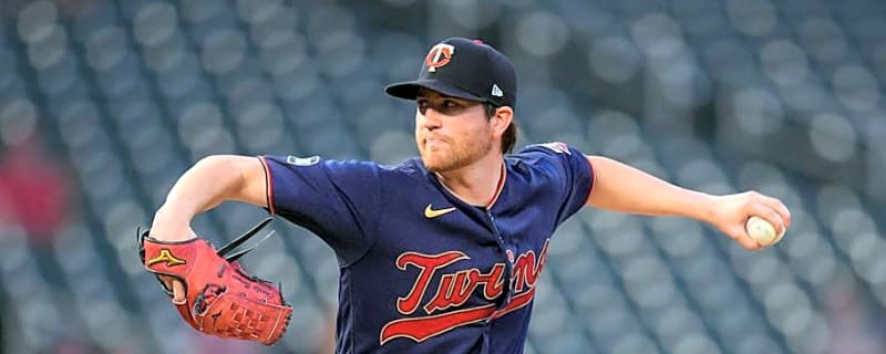 Cincinnati Reds Sign Former Minnesota Twins Pitcher to Minor League Deal