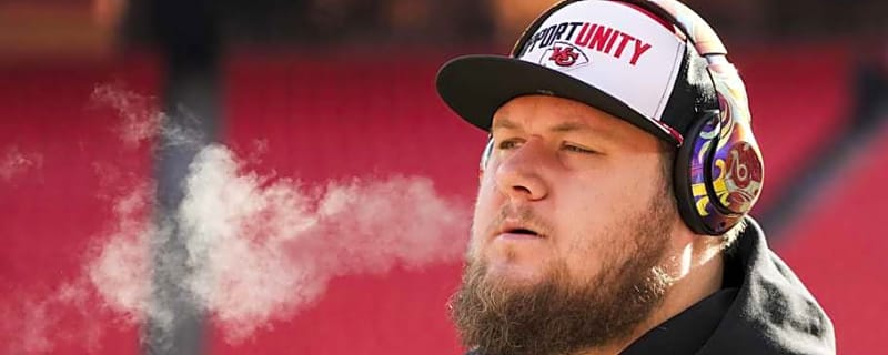 3 Winners, 1 Loser After First 24 Hours of Chiefs Free Agency