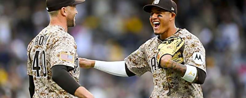 Padres Notes: Friars Sign Veteran Pitcher, All-Star Reliever to IL, Major Opening Day News