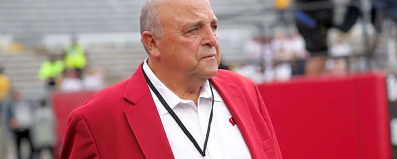 Barry Alvarez doesn&#39;t think Wisconsin Badgers need turnaround: &#39;This is not a rebuild&#39;