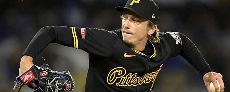 Blue Jays Sign Former Pirates Relief Pitcher