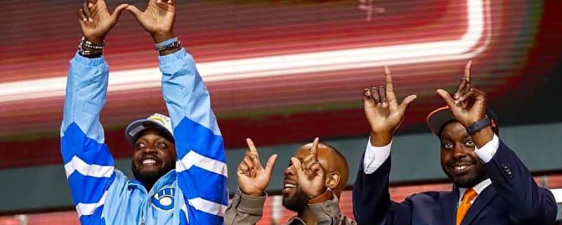James White makes the case for Melvin Gordon, Jonathan Taylor to have numbers retired by Wisconsin Badgers