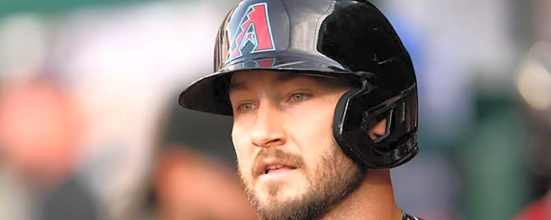 Former Diamondbacks Infielder Signs with Reds