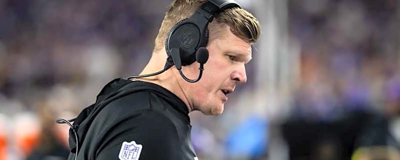 Vikings cut ties with offensive line coach, search for replacement underway