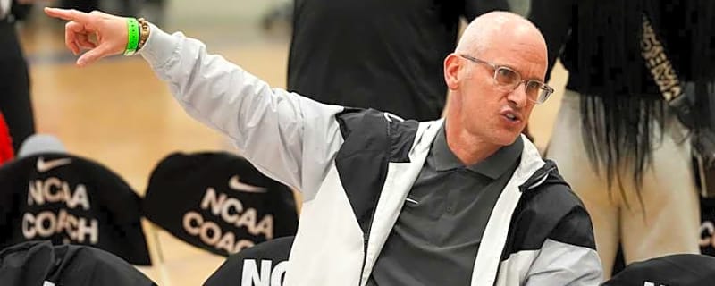 UConn Guards Becoming Leaders of New Offense