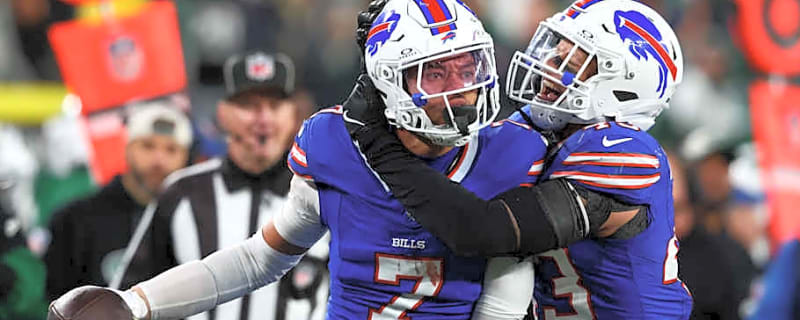 Aaron Rodgers Claims Bills' Defense Has 'One of The Best Players in The League'