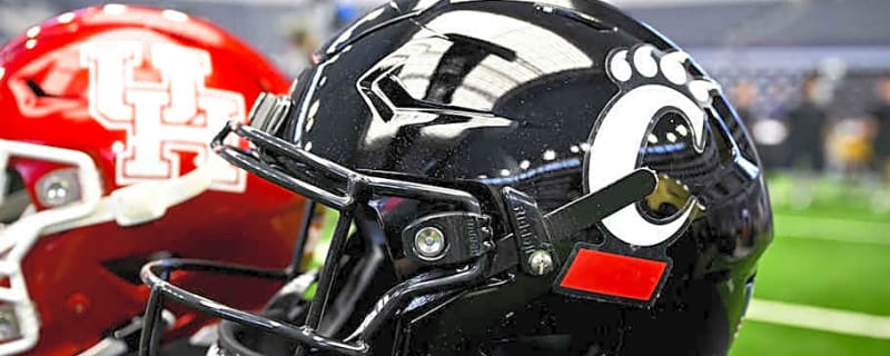Recruiting Roundup: Cincinnati Bearcats Football Offers Three-Star 2027 Running Back