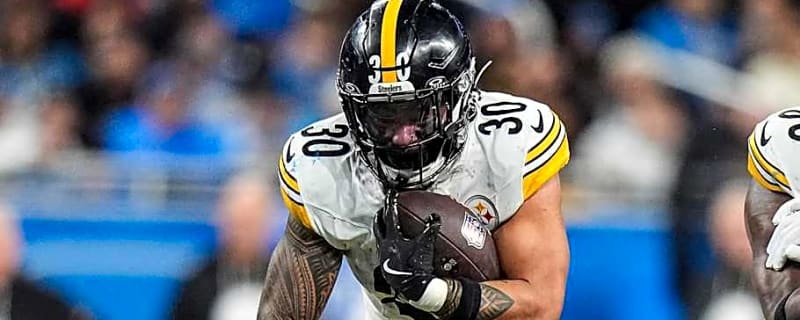 Steelers RBs Aren't Letting Myles Garrett Break Sack Record