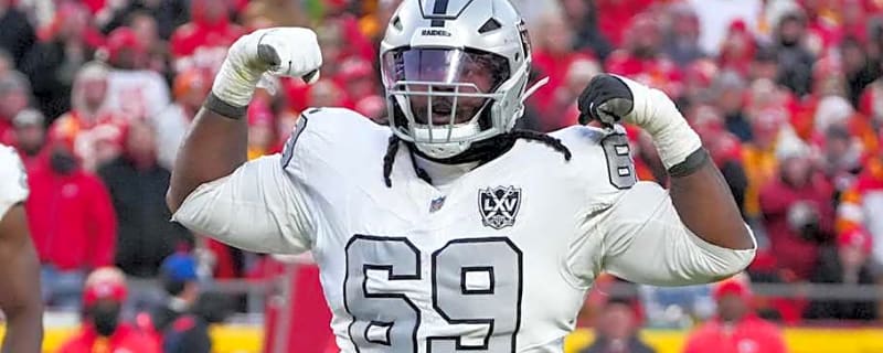Raiders&#39; Elandon Roberts Shares Thoughts on Teammate Adam Butler