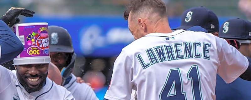 Seattle Mariners&#39; 37-Year-Old Minor Leaguer Makes History of the Last Decade