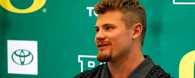 Oregon Ducks Linebacker Duo Graded Among Top Defenders in Country