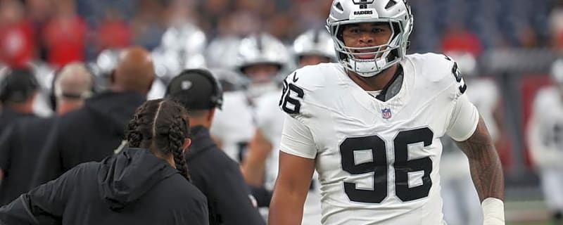The Chicago Bears Need to Take a Flier on Recently Released DT