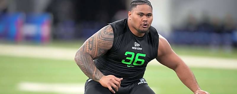 Arizona&#39;s Jonah Savaiinaea Talks Training Camp