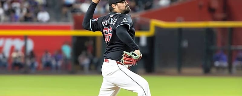 Mets acquire lefty reliever in trade with Diamondbacks