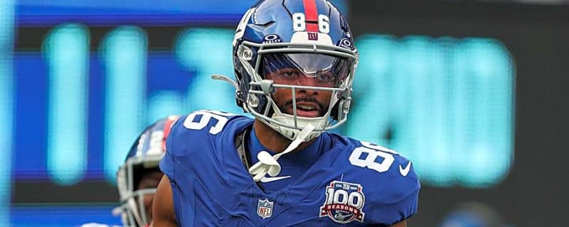 NY Giants WR Darius Slayton&#39;s Rough Week 5 Outing Ends with Hamstring Injury