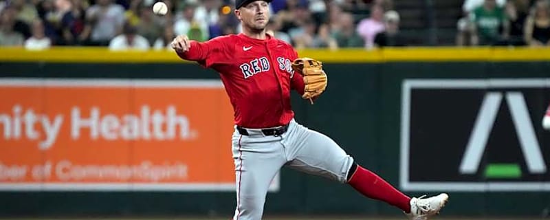 Red Sox, Cubs Joined By Mystery Team In Race For Alex Bregman