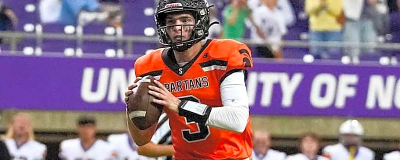 Dual Threat Star Commits to Iowa