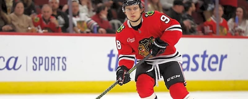 Two Options for Blackhawks Superstar&#39;s Next Contract