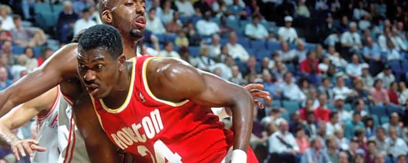 Rockets&#39; Hakeem Olajuwon Misses Top-Four Positional Ranking