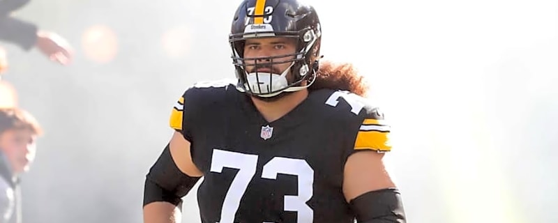 Cardinals Boost OL After Signing Top Free Agent Offensive Guard