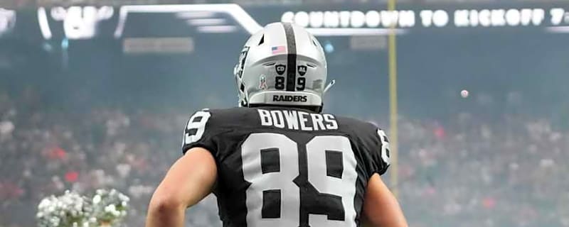 How Raiders Are Staying United During Difficult Season