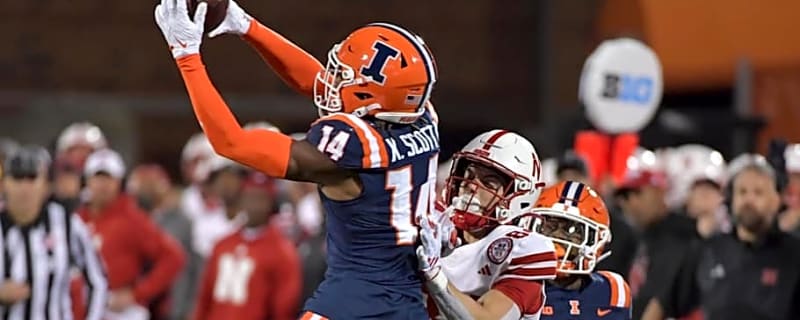 Illinois Defensive Back Xavier Scott Named to Jim Thorpe Award Watch List