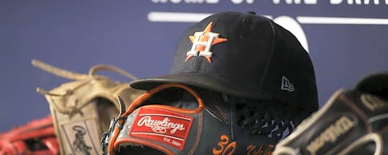 Astros Closer States Everything &#39;Status Quo&#39; Regarding His Shoulder Injury Recovery