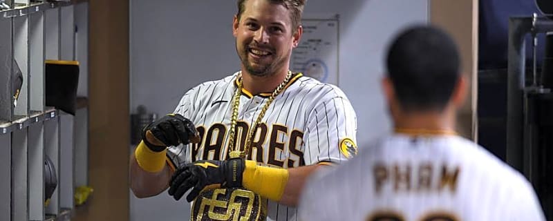 Former Padres Outfielder Suddenly Retires From Baseball at 34