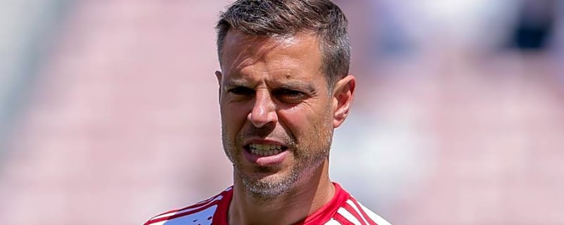Cesar Azpilicueta gives his verdict on Xabi Alonso