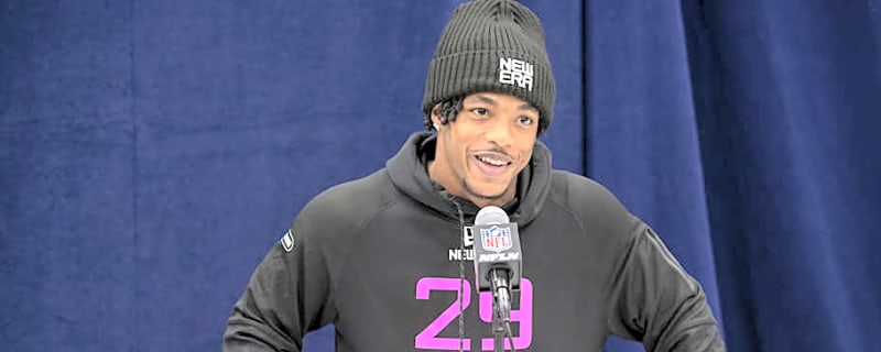 Houston Texans&#39; Jaylin Smith First Rookie to Sign Deal With Organization