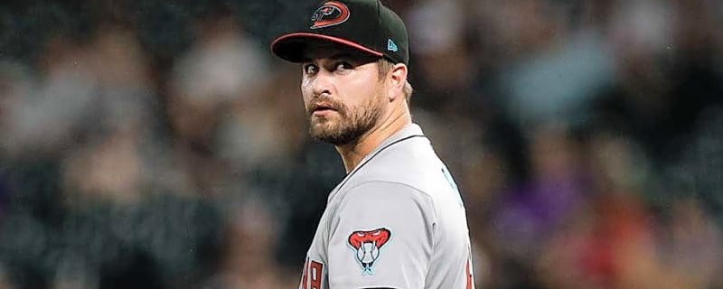 D-backs Pitcher Enters Free Agency