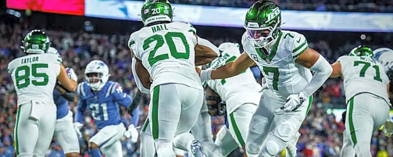 Breece Hall Fires Back On Justin Fields Benching Question