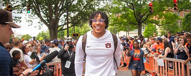 Former Auburn Heisman Winner Hosts Tigers QB To Preview Upcoming Season