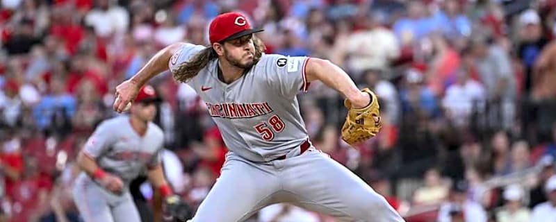 INSTANT REACTION: Reds Bats Silenced, Bullpen Implodes in 6-1 Loss to Cardinals
