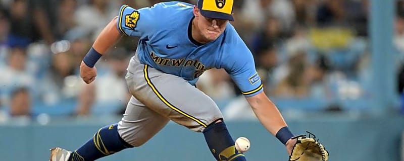 Great News for Andrew Vaughn, Brewers Before NLDS