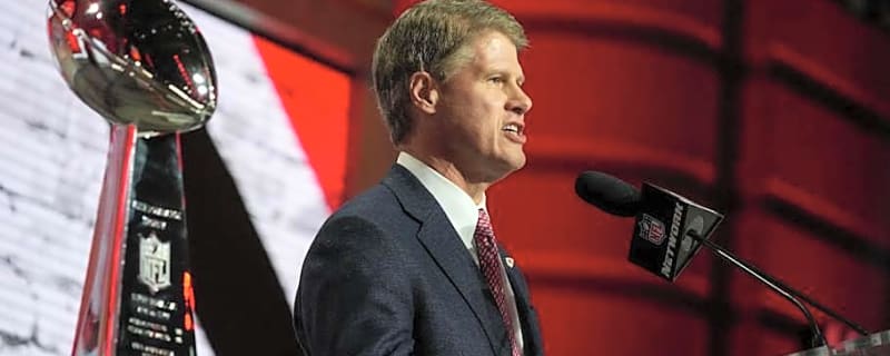 Who Mel Kiper Has Chiefs Taking at No. 9 in Latest Mock Draft