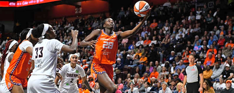 Connecticut Sun&#39;s Mamignan Touré Endures Brutal Losing Skid Abroad