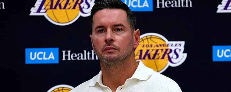 Lakers Dealing With Injuries to 2 Star Players Heading into NBA Preseason Opener