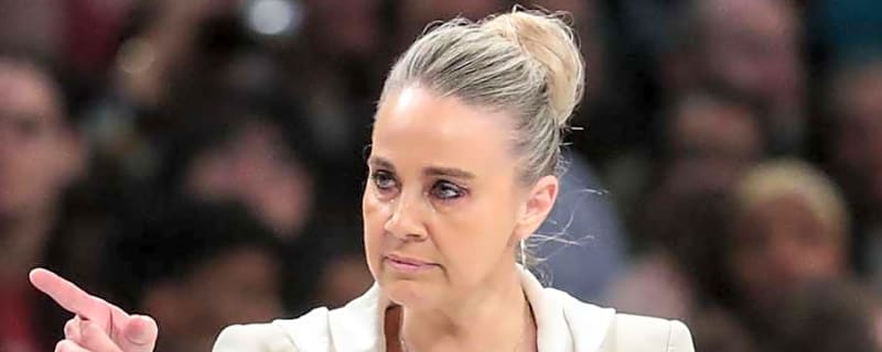 Becky Hammon Drops Mic With 4-Word Flex at Aces WNBA Championship Parade