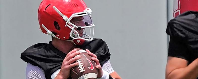 What We Know and Don&#39;t Know About Georgia&#39;s Quarterback Room