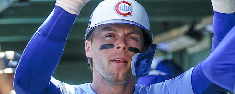 Cubs Star Nico Hoerner Hilariously Reveals What He Does With His Gold Glove Trophy